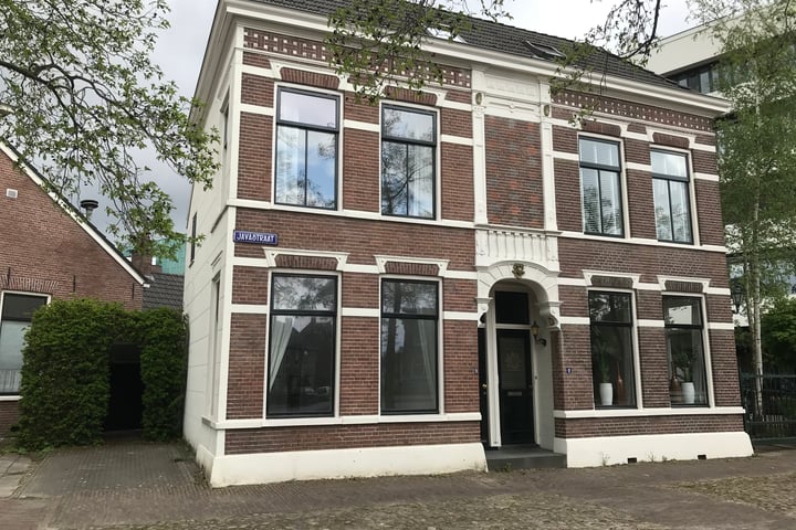Javastraat 9