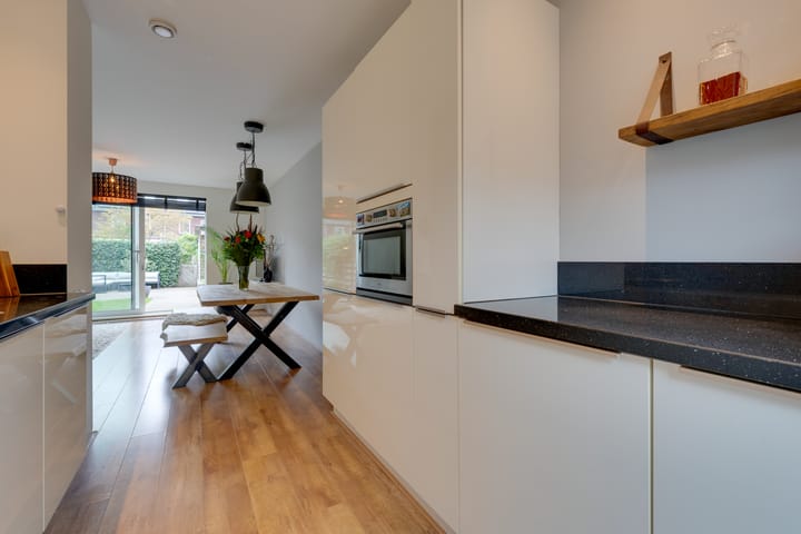 Foto 18 van A. Moenstraat 11