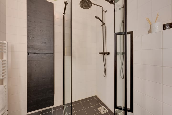 Foto 32 van A. Moenstraat 11