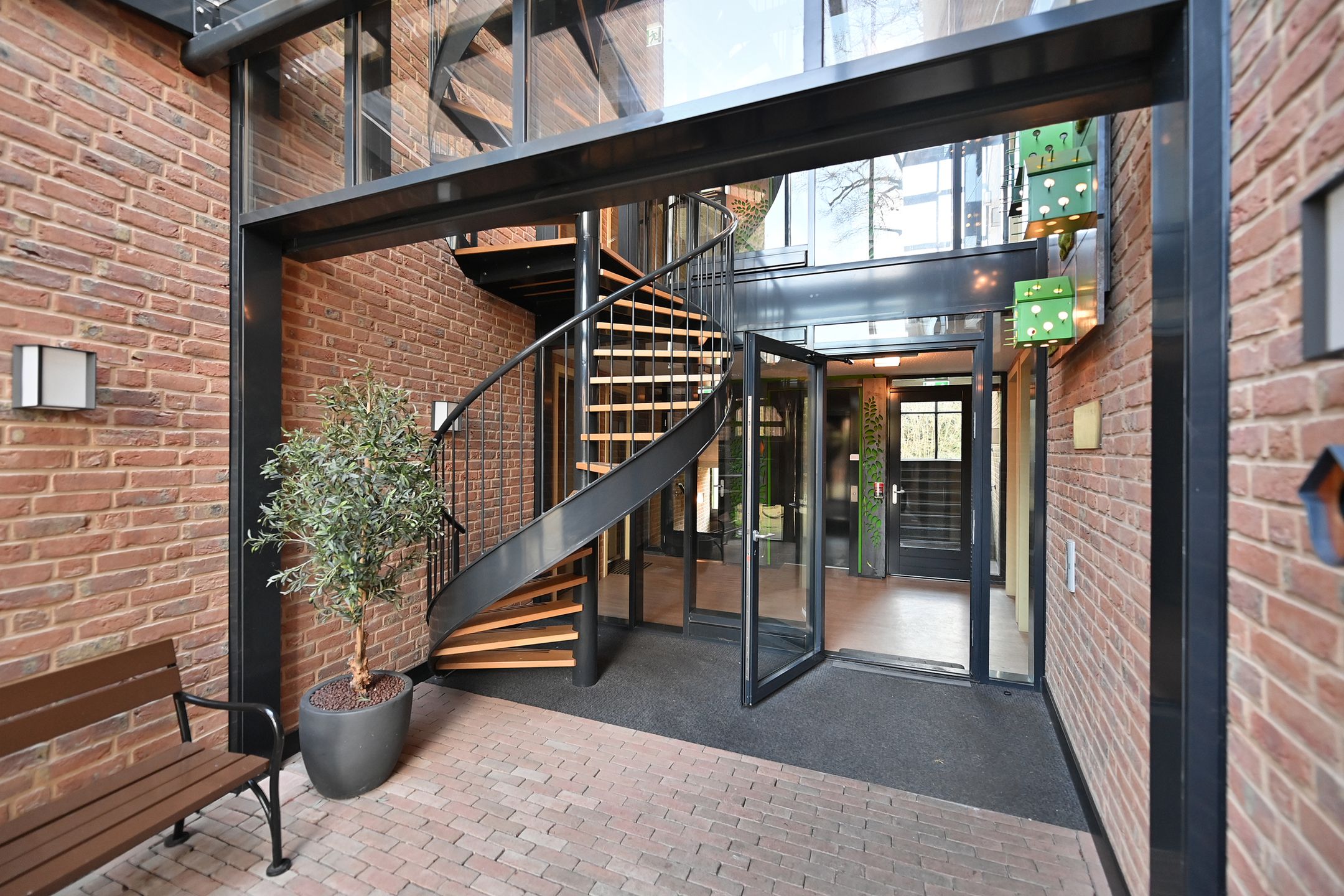 Foto 3 van Naarderstraat 81-13