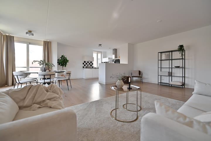 Foto 5 van Naarderstraat 81-13