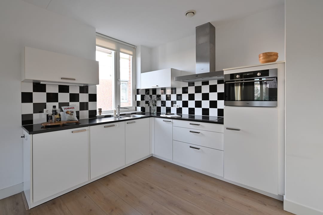 Foto 13 van Naarderstraat 81-13