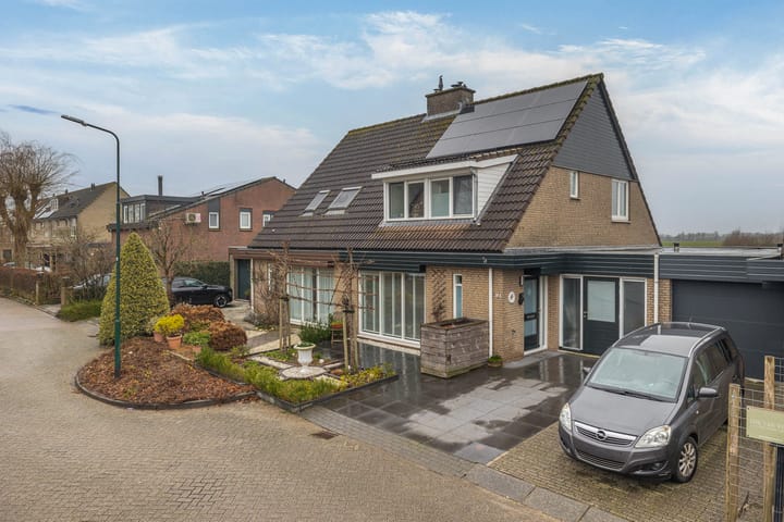 Foto 1 van Ridder Arnoud van Amstelstraat 18