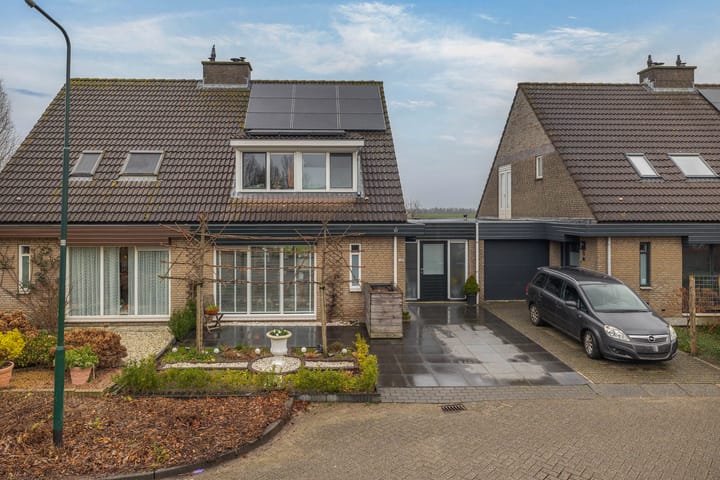 Foto 43 van Ridder Arnoud van Amstelstraat 18