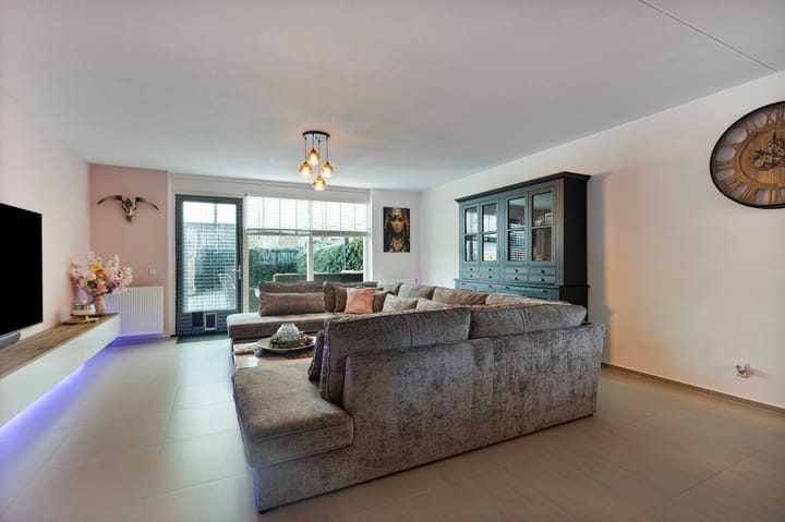 Photo 8 of Largostraat 17