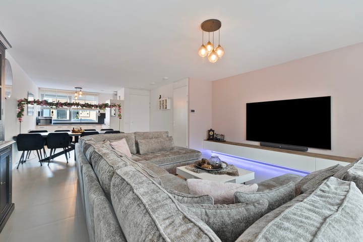 Photo 10 of Largostraat 17