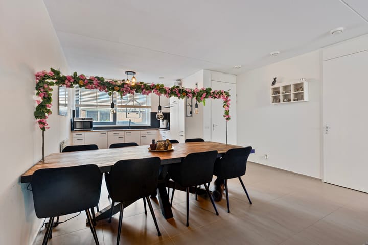 Photo 11 of Largostraat 17