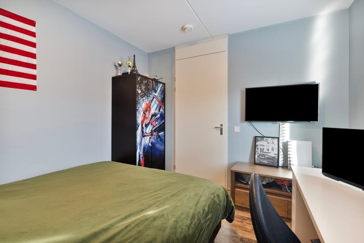 Photo 22 of Largostraat 17