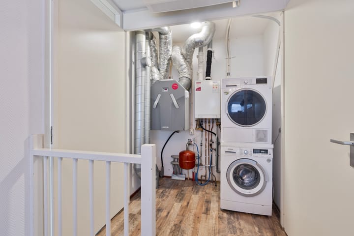 Photo 25 of Largostraat 17