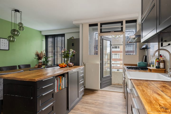 Photo 12 of Ariaplein 125