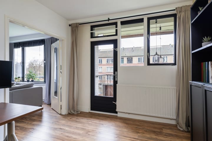 Photo 17 of Ariaplein 125