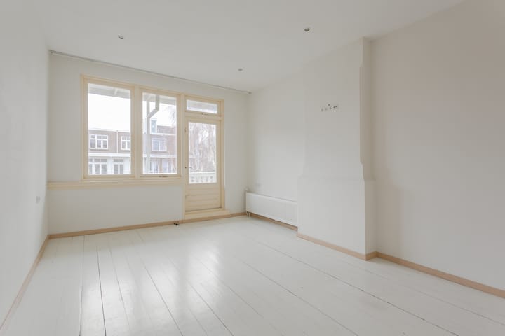 Foto 37 van Eerste Helmersstraat 69-2