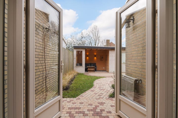 Foto 4 van van Overbeekstraat 36