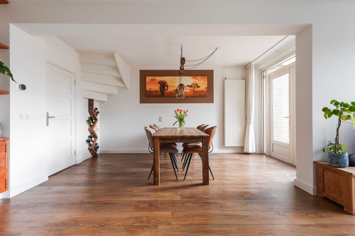 Foto 10 van van Overbeekstraat 36