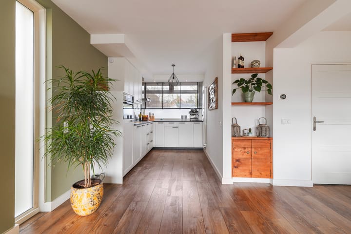 Foto 17 van van Overbeekstraat 36