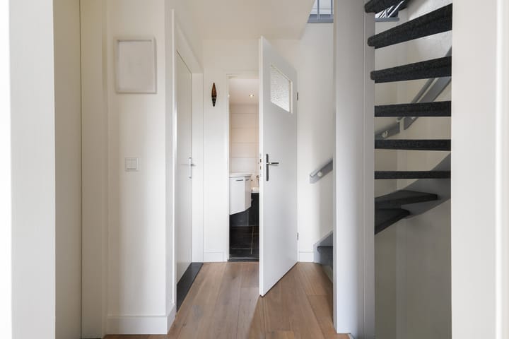 Foto 18 van van Overbeekstraat 36