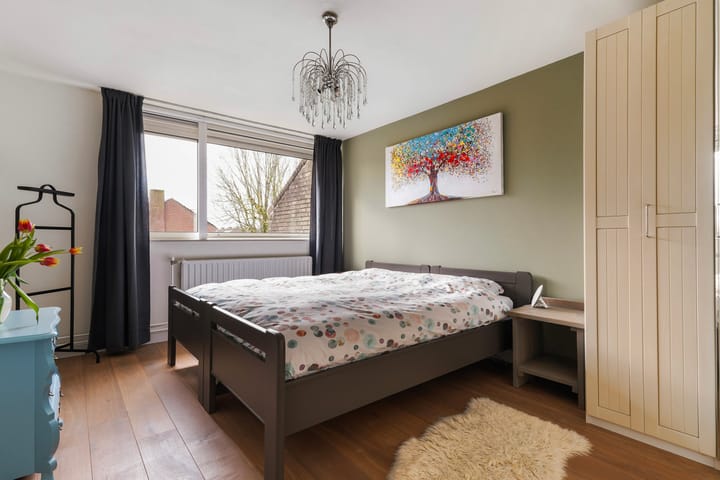 Foto 22 van van Overbeekstraat 36