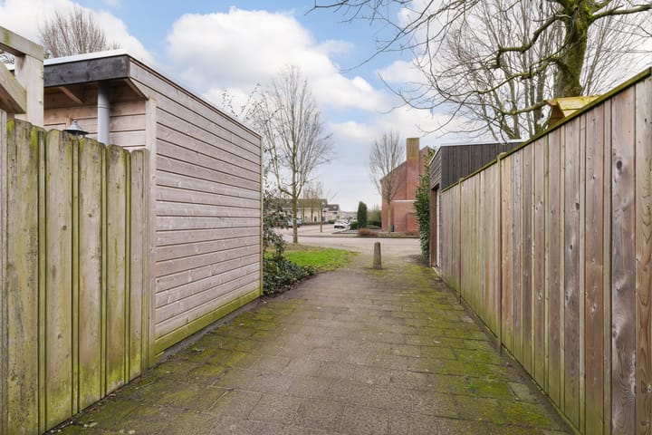 Foto 41 van van Overbeekstraat 36