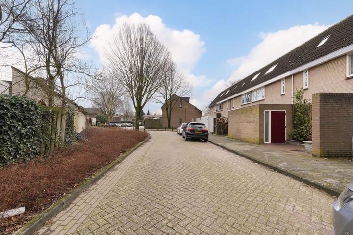 Foto 45 van van Overbeekstraat 36