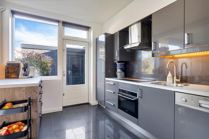 Foto 10 van Landsteinerstraat 52