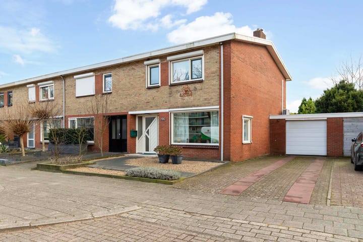 Foto 2 van Koninginnelaan 206