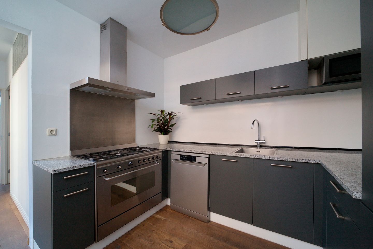 Foto 10 van Daltonstraat 60