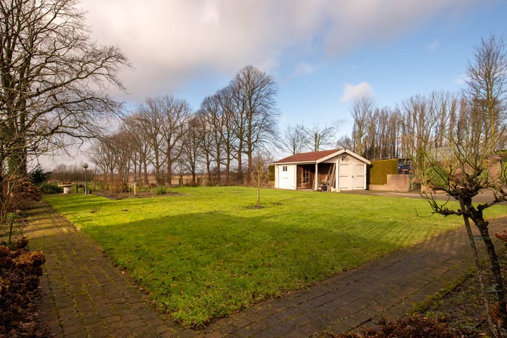 Foto 42 van Calfvenseweg 1