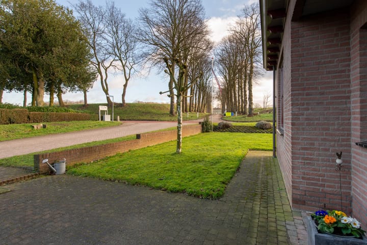 Foto 46 van Calfvenseweg 1