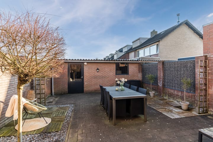 Foto 28 van Dokter A.Hoynck van Papendrechtstraat 73