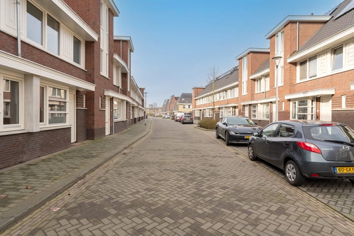 Foto 43 van Beverstraat 9