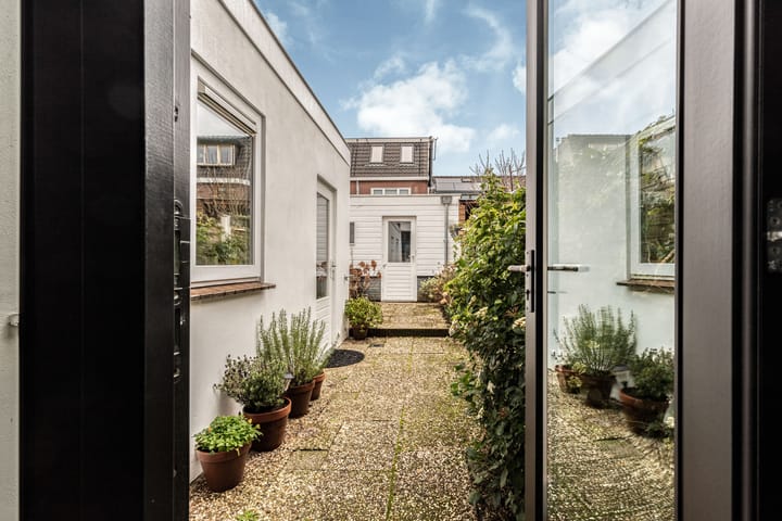 Foto 20 van Generaal Bothastraat 64