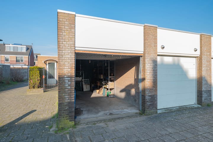 Photo 40 of Frans Baljonpad 12