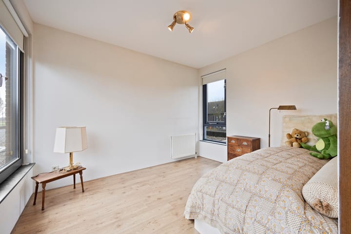 Foto 24 van Schoffel 74