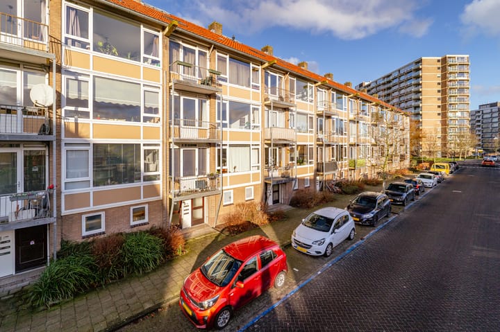 Photo 28 of Arent Krijtsstraat 79