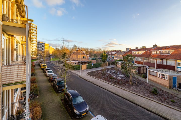 Photo 34 of Arent Krijtsstraat 79