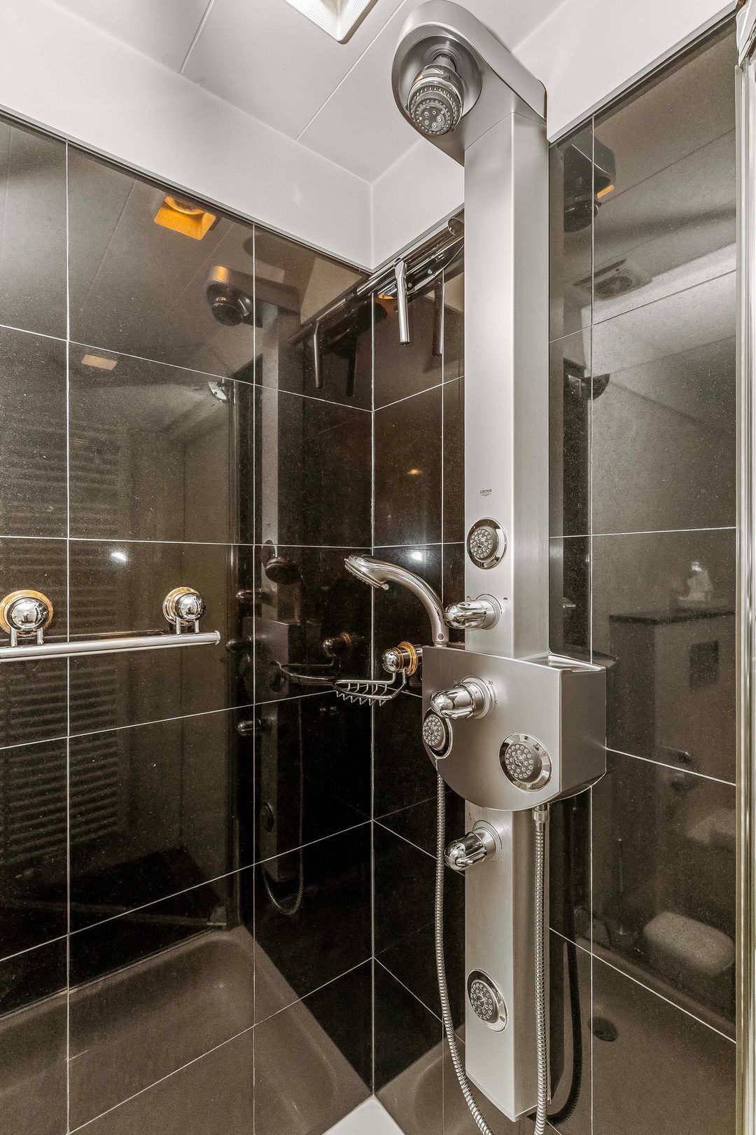 Photo 28 of Town-Major Drakestraat 20