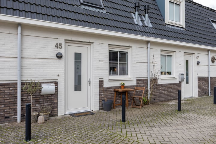 Bekijk foto 38 van Van Eyckstraat 45