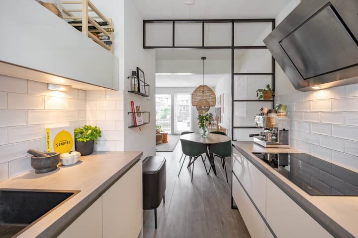 Foto 2 van Van Eyckstraat 45