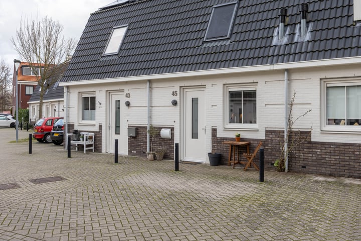 Bekijk foto 4 van Van Eyckstraat 45