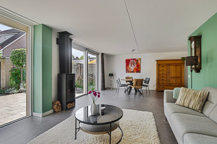 Foto 2 van Roerstraat 74