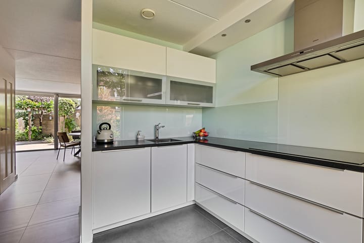 Foto 3 van Roerstraat 74