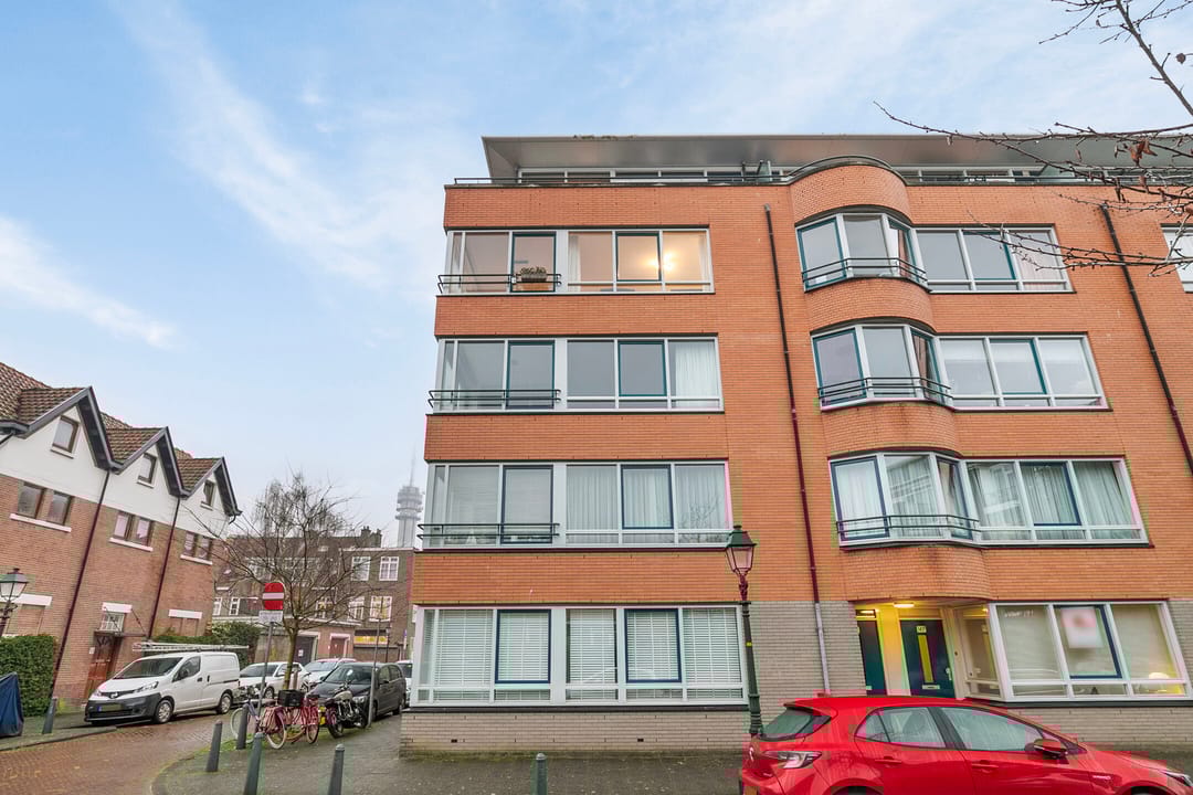 Photo 2 of Abraham Patrasstraat 28