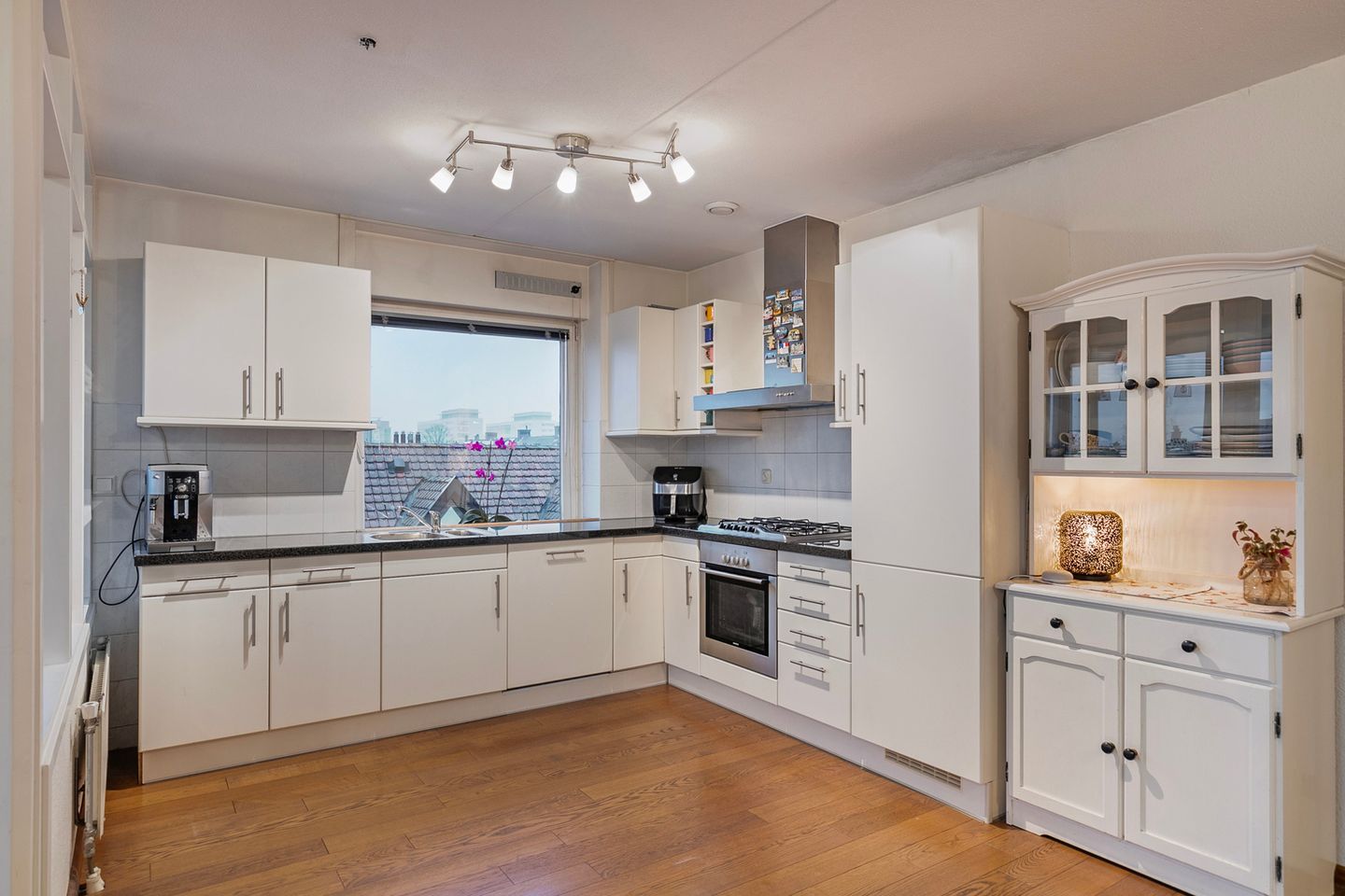 Photo 19 of Abraham Patrasstraat 28