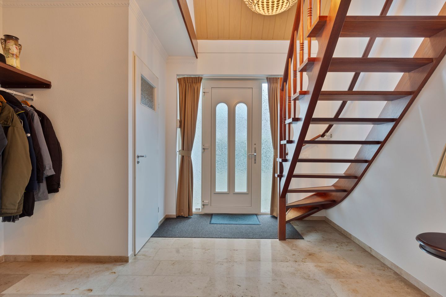 Photo 10 of Charlotte de Bourbonlaan 7