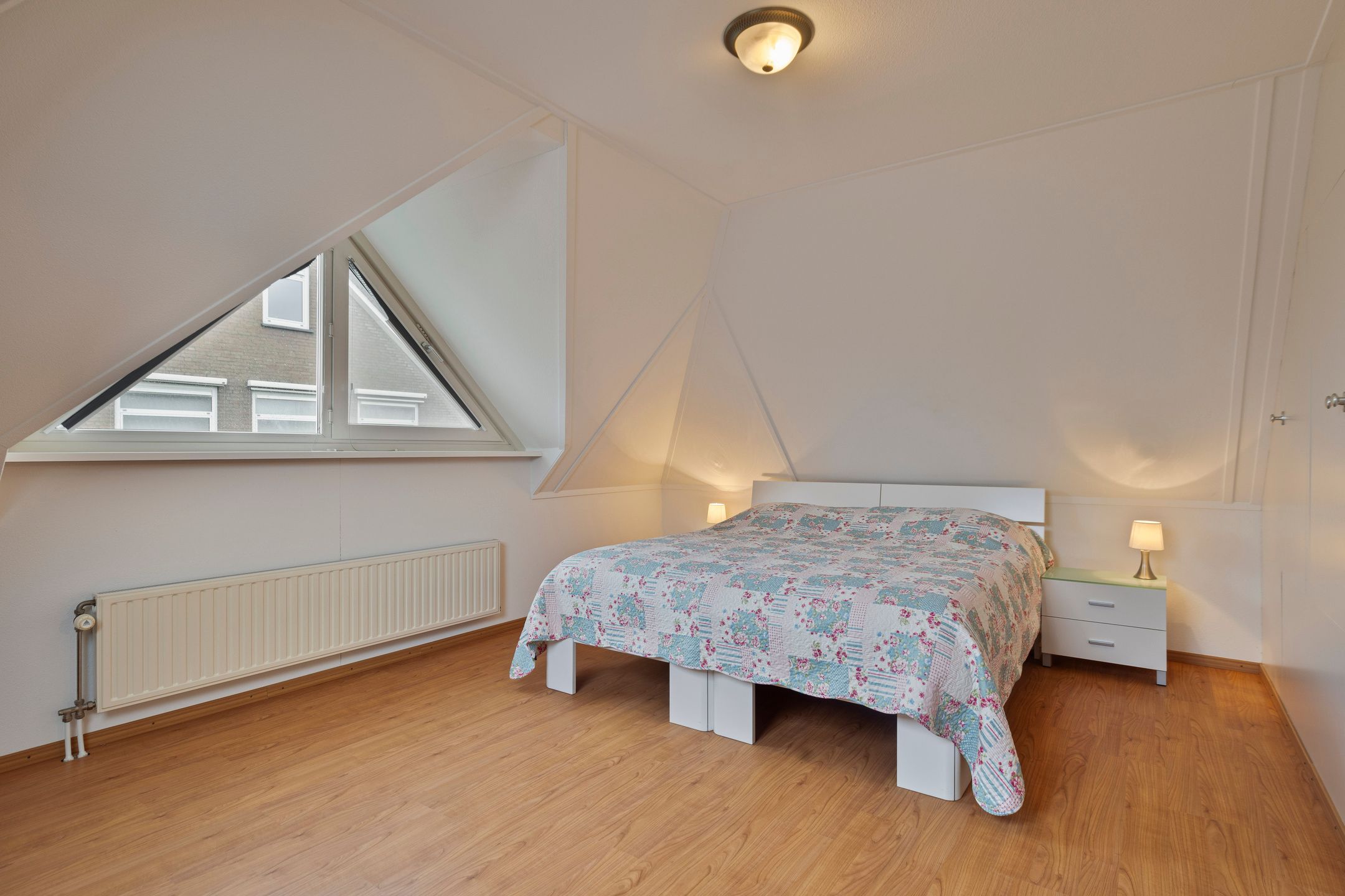 Photo 39 of Charlotte de Bourbonlaan 7