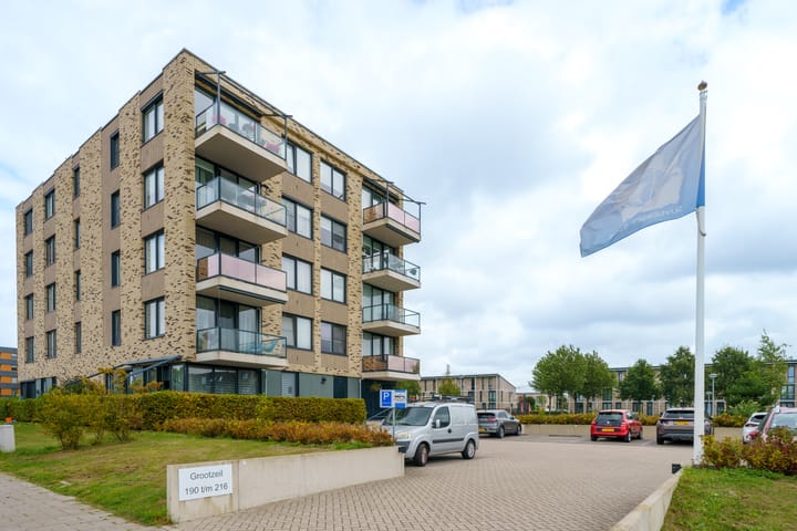 Foto 28 van Grootzeil 204