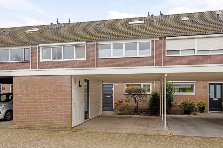 Foto 1 van Basstraat 126