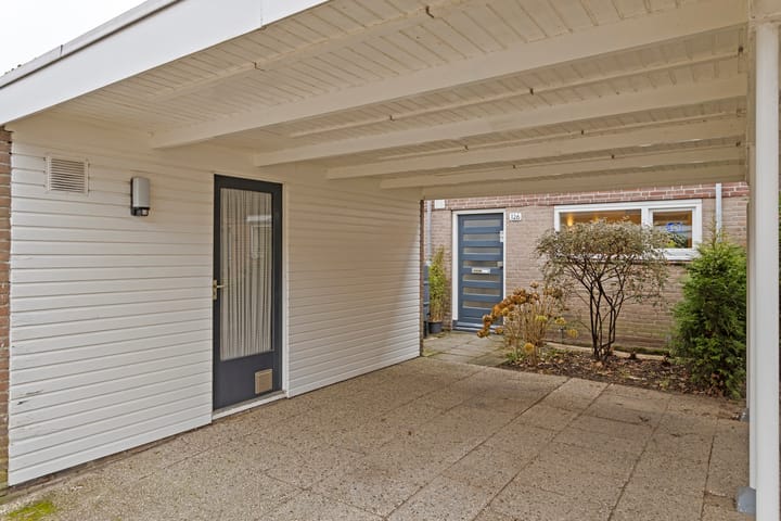 Foto 6 van Basstraat 126