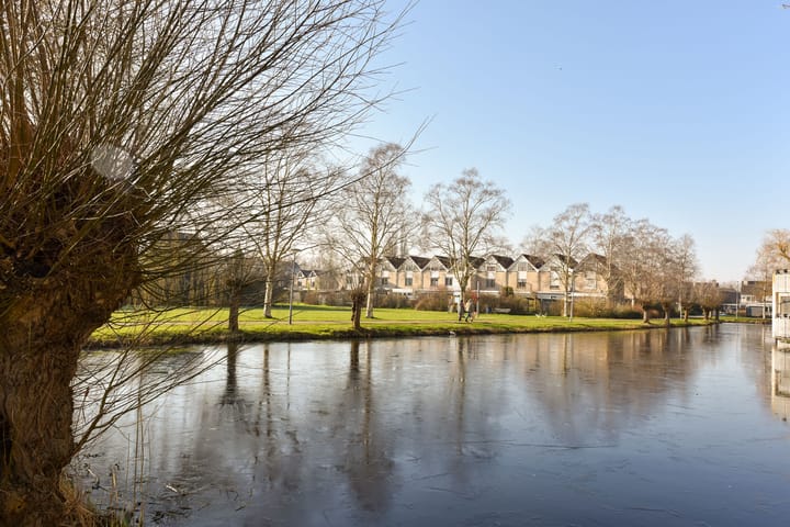 Foto 27 van Ebro 135