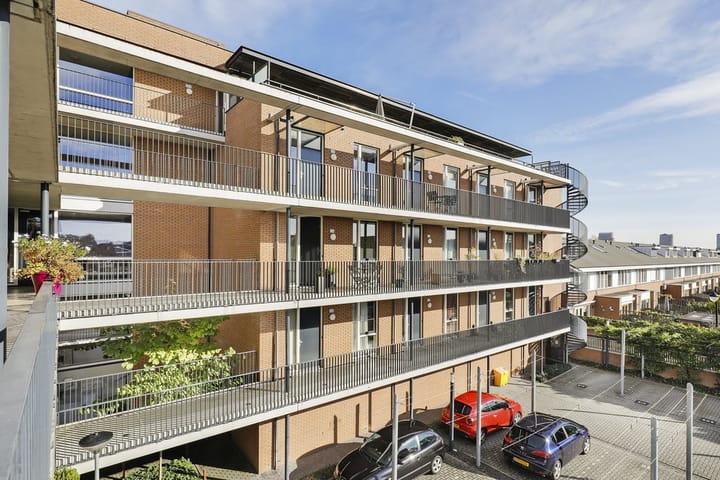 Foto 2 van Laakboulevard 226